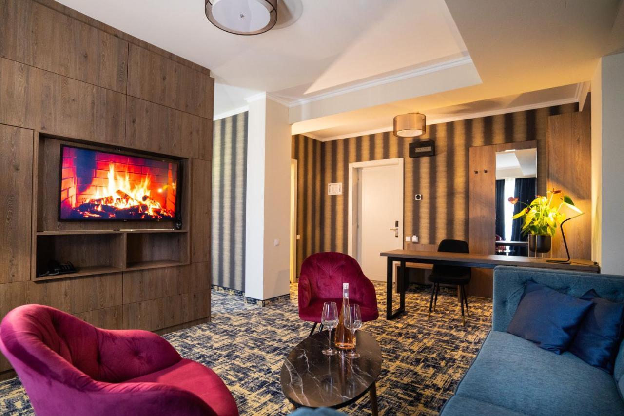 Imperio Hotel Cernavoda Εξωτερικό φωτογραφία